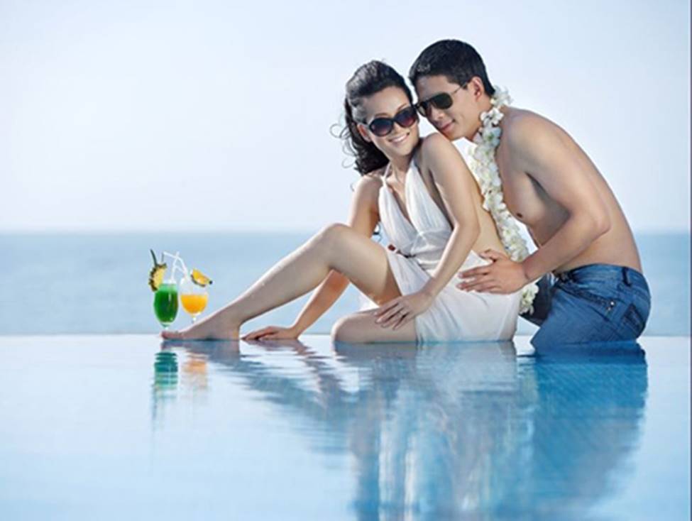 4 cô vợ đại gia giàu nứt đố đổ vách của sao nam Việt gồm những ai?-12