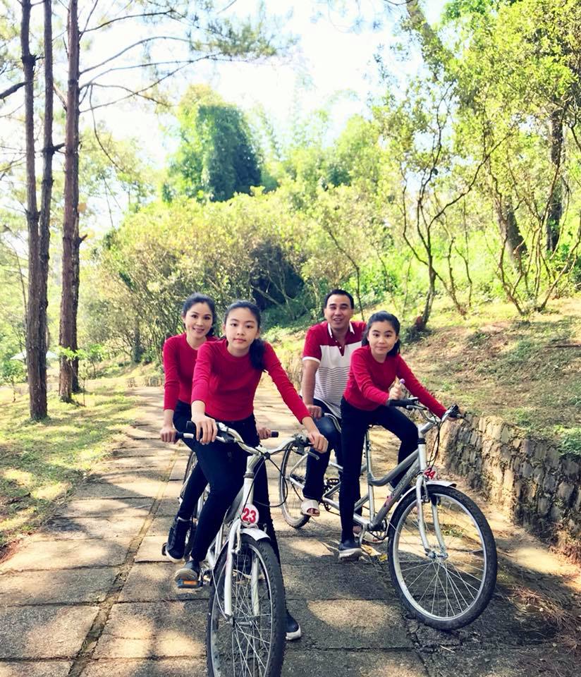 13 năm sau ngày cưới, cuộc sống của Quyền Linh và vợ doanh nhân thế nào?-7