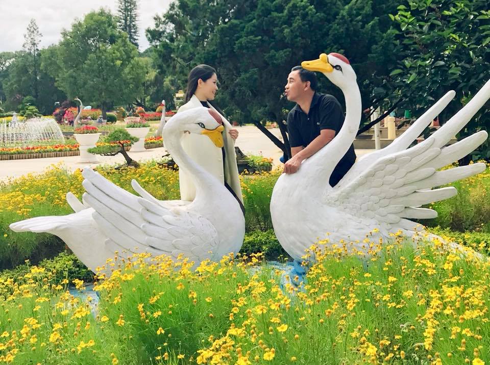 13 năm sau ngày cưới, cuộc sống của Quyền Linh và vợ doanh nhân thế nào?-2