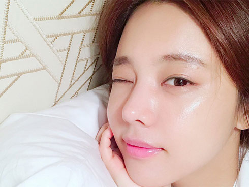 Mụn đầu đen, lỗ chân lông lớn không còn là vấn đề khi bạn biết đến 4 lời khuyên từ bác sĩ da liễu-4