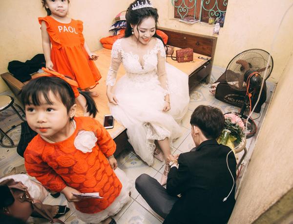 Chú rể trẻ Lạng Sơn khóc như một dòng sông dắt tay cô dâu trong ngày cưới-8