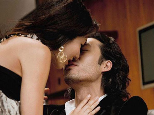 Say tình giám đốc trẻ trung đẹp trai, mẹ hai con nhận kết cục không thể nào thê thảm hơn-3