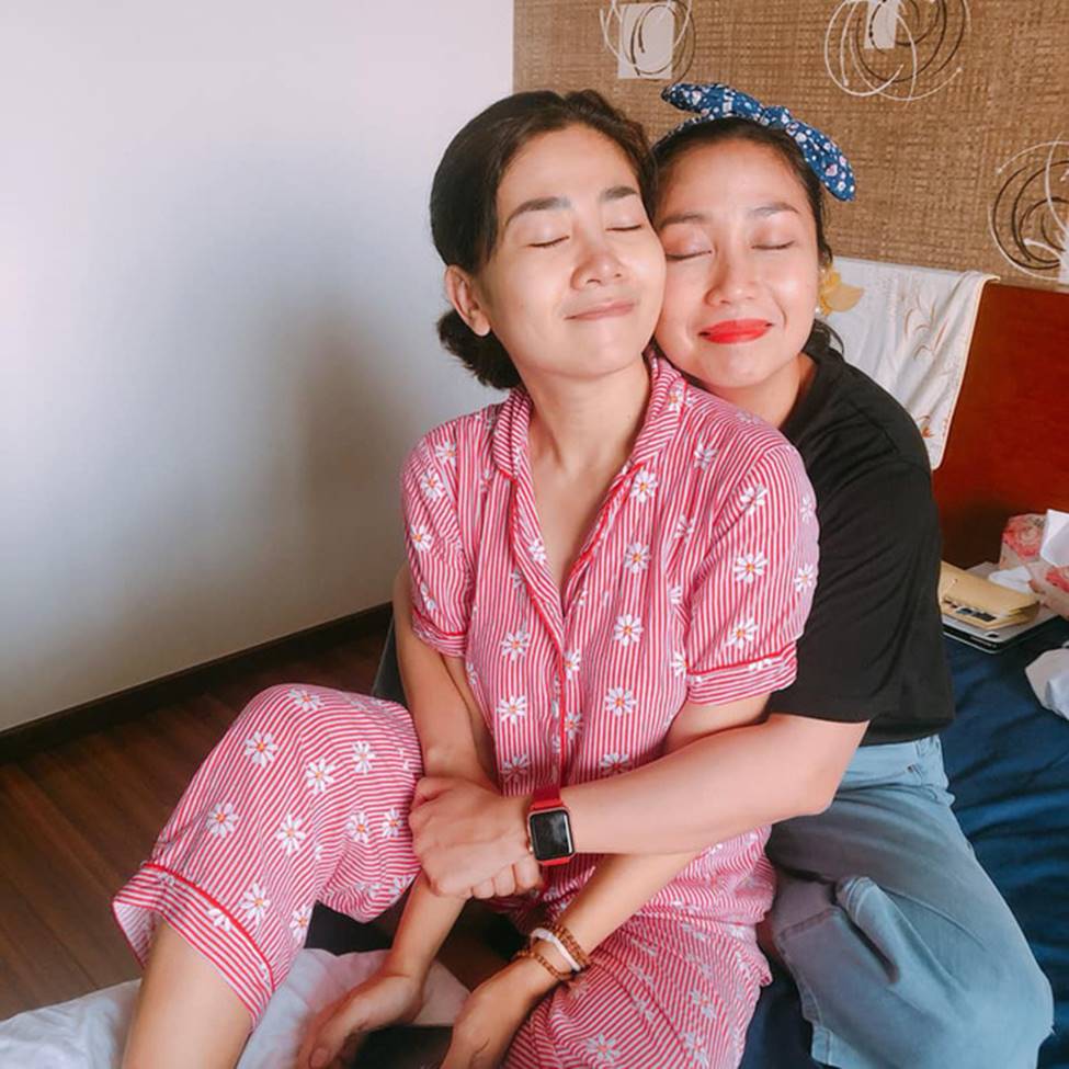 Mai Phương cười tươi dù trông gầy và mệt trước ngày lên đường sang Mỹ chữa bệnh-2