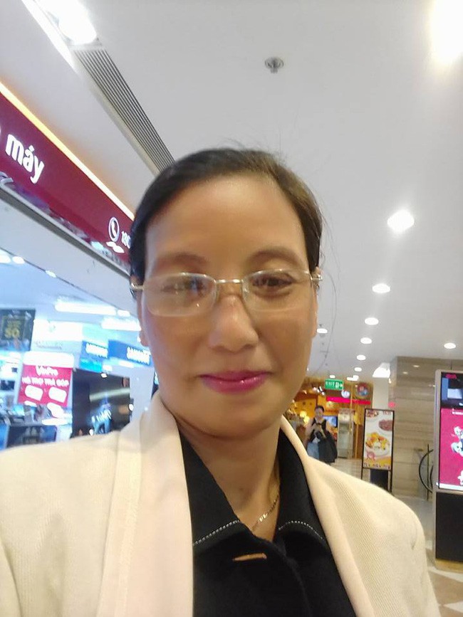 Ngắm nhan sắc và style của các bà mẹ mới hiểu vì sao các bông Hậu của Vbiz lại xinh đẹp duyên dáng đến vậy-10