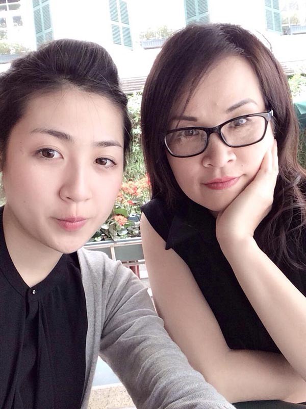 Ngắm nhan sắc và style của các bà mẹ mới hiểu vì sao các bông Hậu của Vbiz lại xinh đẹp duyên dáng đến vậy-22