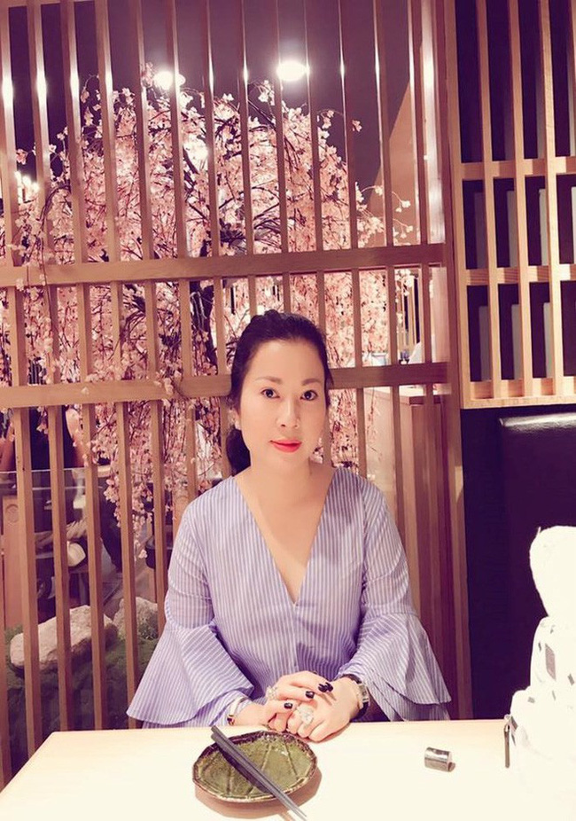 Ngắm nhan sắc và style của các bà mẹ mới hiểu vì sao các bông Hậu của Vbiz lại xinh đẹp duyên dáng đến vậy-33