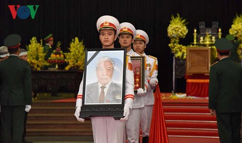Nguyên Tổng bí thư Đỗ Mười về với đất mẹ-57