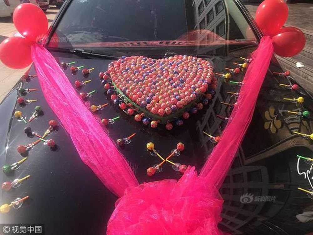 Chú rể dùng 520 cây kẹo đi đón dâu, cưới vợ không mất một đồng sính lễ-4