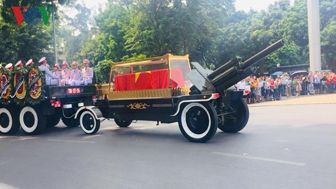 Nguyên Tổng bí thư Đỗ Mười về với đất mẹ-36