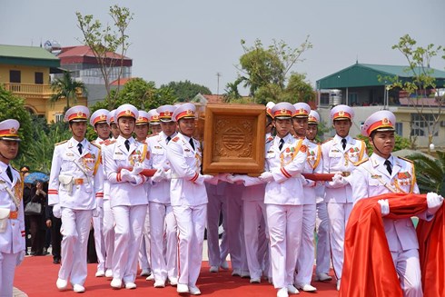 Nguyên Tổng bí thư Đỗ Mười về với đất mẹ-21