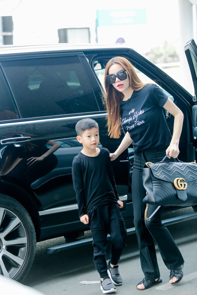 Richkid” chính hiệu của Vbiz: Sống trong biệt thự triệu đô, được tặng xe hơi mừng sinh nhật-15