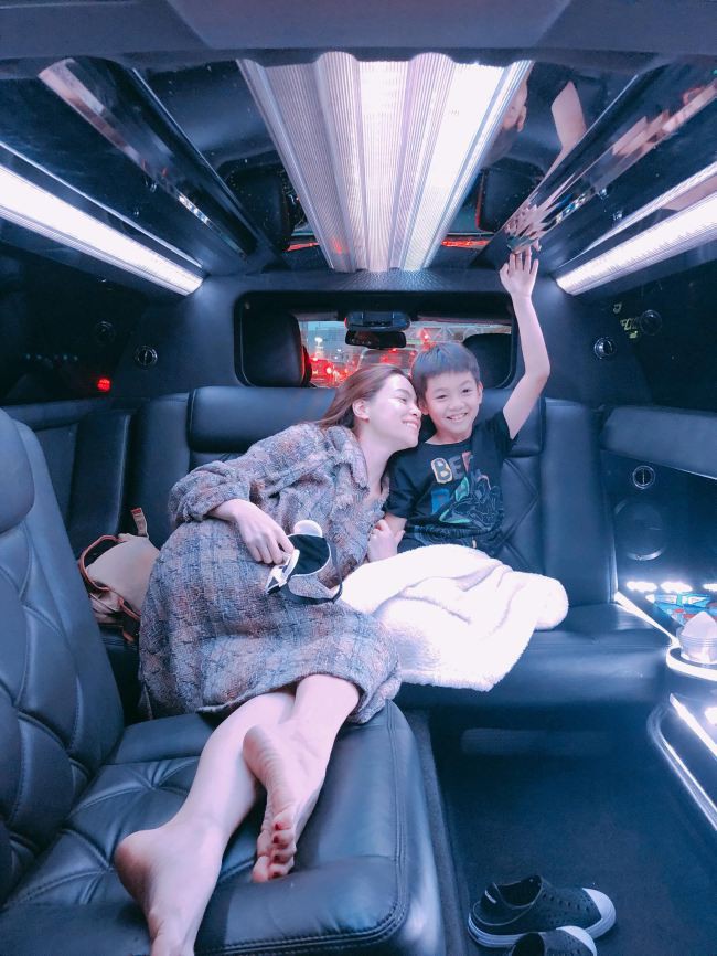 Richkid” chính hiệu của Vbiz: Sống trong biệt thự triệu đô, được tặng xe hơi mừng sinh nhật-17