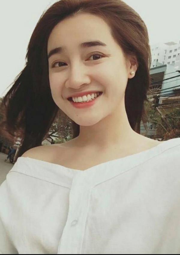 Đến Nhã Phương chắc cũng cần áp dụng cách này mới có thể giảm bớt nếp nhăn quanh mắt-3
