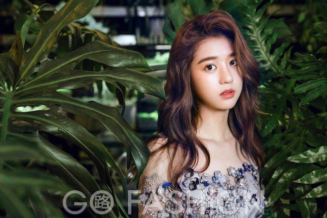 Nhan sắc khiến hàng triệu đấng mày râu điêu đứng của mỹ nhân quả táo-1