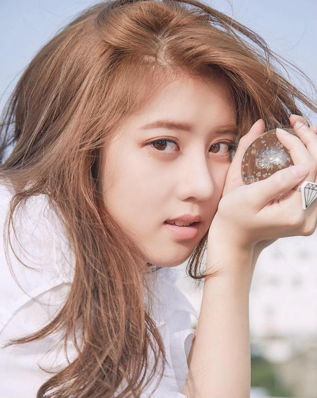 Nhan sắc khiến hàng triệu đấng mày râu điêu đứng của mỹ nhân quả táo-16