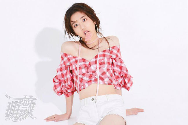 Nhan sắc khiến hàng triệu đấng mày râu điêu đứng của mỹ nhân quả táo-6