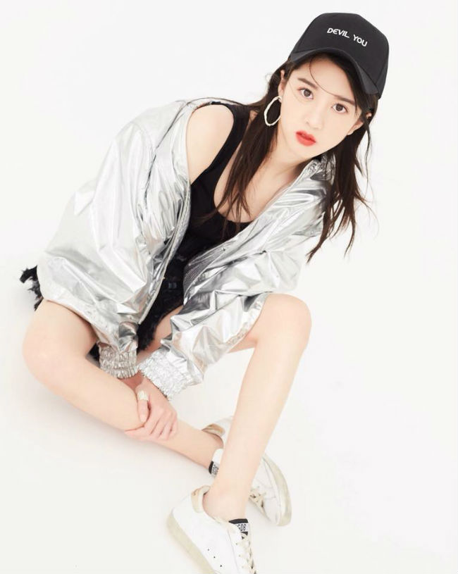 Nhan sắc khiến hàng triệu đấng mày râu điêu đứng của mỹ nhân quả táo-9