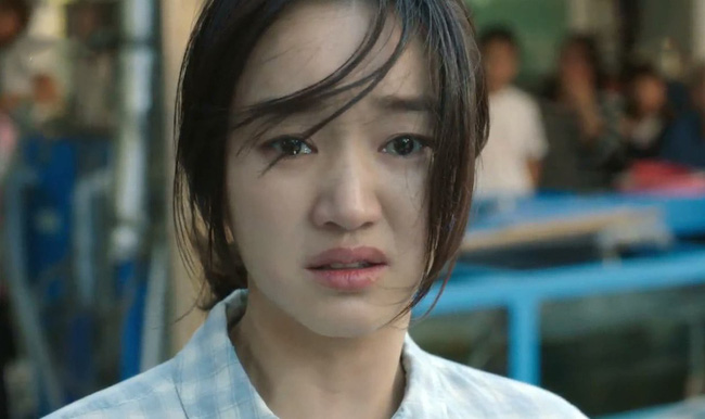 Mẹ chồng bỗng dưng tốt bụng cho tôi về thăm nhà ngoại 1 tháng, khi quay lại tôi chết điếng thấy rạp dựng kín sân-3