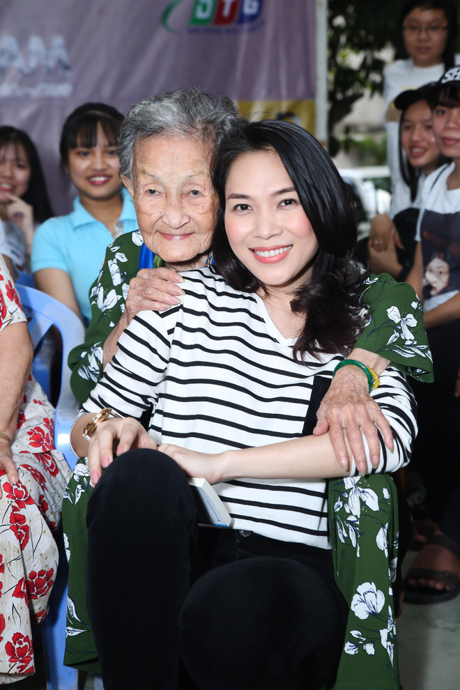 Có khối tài sản không phải dạng vừa nhưng những sao Việt này lại được yêu mến bởi lối sống giản dị-5