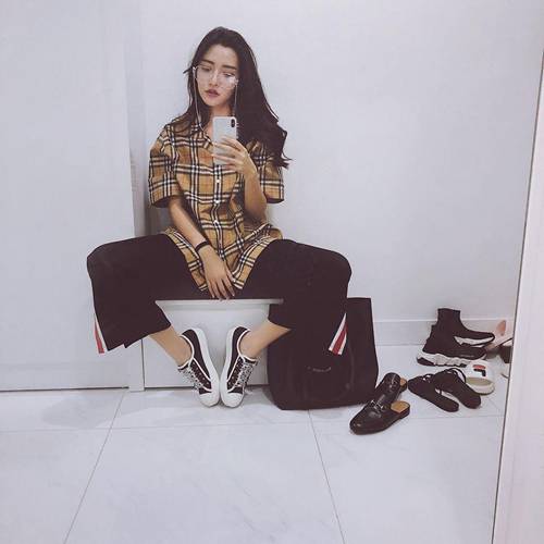 Bích Phương muốn mặc đồ như con trai để dễ banh chân nhưng nhận cái kết đau lòng-2