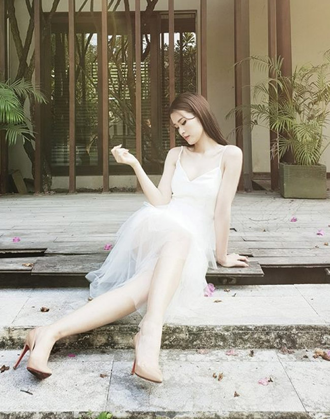 Đông Nhi táo bạo tung ảnh không nội y sau 8 năm yêu Ông Cao Thắng-15