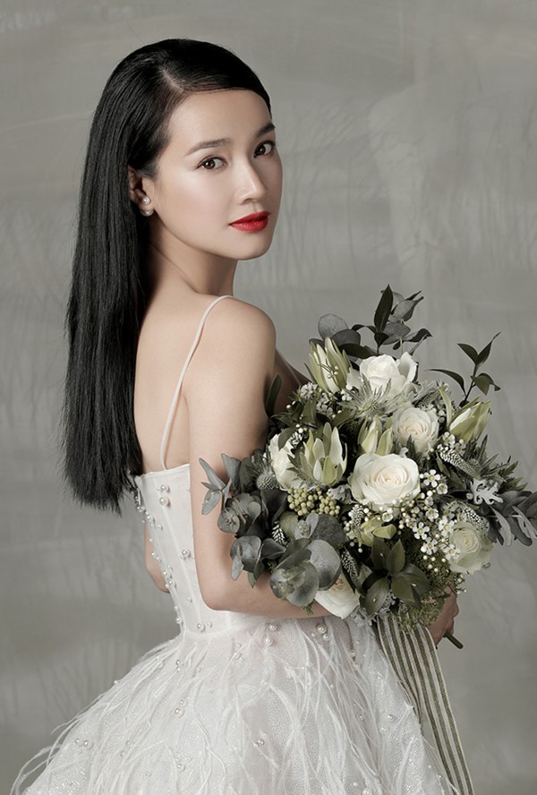 Nhã Phương - Lan Khuê: Thật khó để nói ai mới là cô dâu xinh đẹp nhất!-5