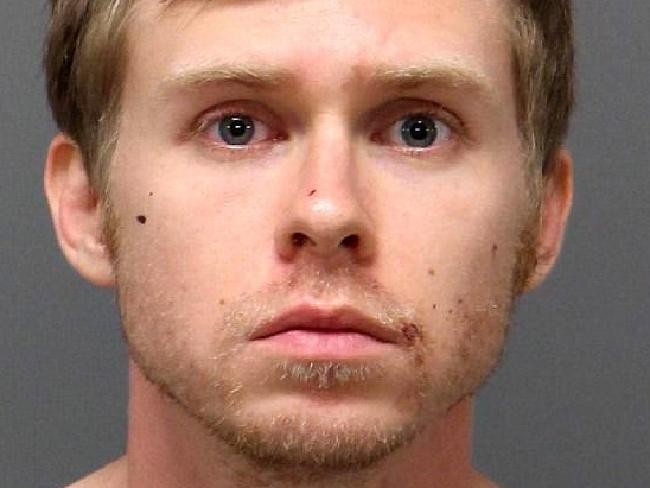 Tỉnh dậy nhìn thấy vợ gục chết trong vũng máu, chồng kinh hoàng báo cảnh sát, không thể tin hung thủ lại chính là bản thân mình-1