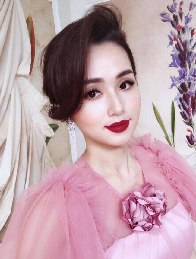 Con trai nhỏ vừa tròn tuổi, cựu hot girl Tâm Tít lại úp mở chuyện đang thai nghén em bé thứ ba?-9