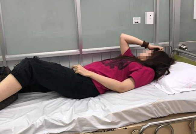 Người phụ nữ tố bệnh viện thẩm mỹ ở TP.HCM làm hỏng ngực chị gái nhưng phủi bỏ trách nhiệm-4