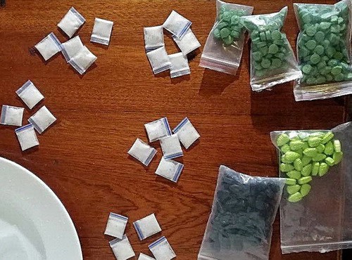 Từ con nghiện, leo lên ghế ông trùm” ma túy-2