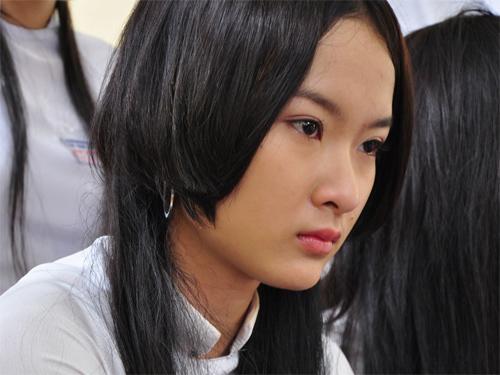 Không chỉ mỗi Ngọc Trinh, những sao nữ này cũng có làn da trắng nõn không tì vết-2