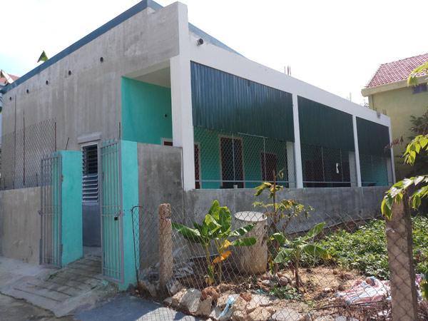 Hoảng hồn phát hiện thi thể trẻ sơ sinh trong bồn cầu của nhà trọ-1