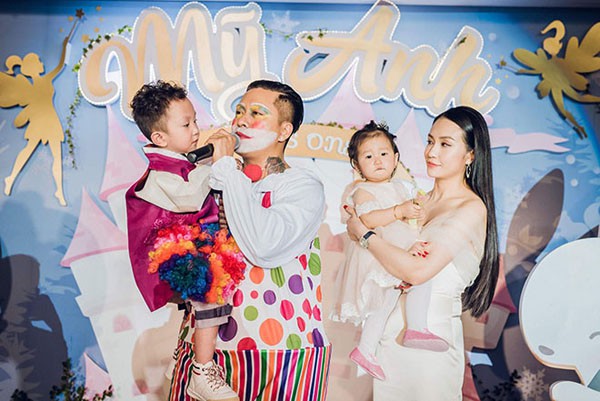 Người vợ khiến Tuấn Hưng mỉm cười sau giọt nước mắt cay đắng vì bị hủy show phút chót-10