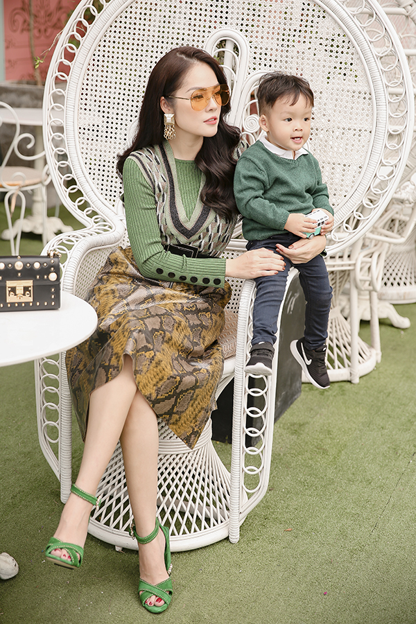 Dương Cẩm Lynh cùng con trai chụp bộ ảnh nhân dịp sinh nhật bé tròn hai tuổi-8