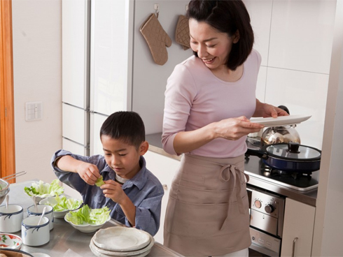 Có 7 câu nói diệu kì giúp trẻ tự nín khóc hiệu quả mà bố mẹ chẳng cần quát mắng, nạt nộ-9