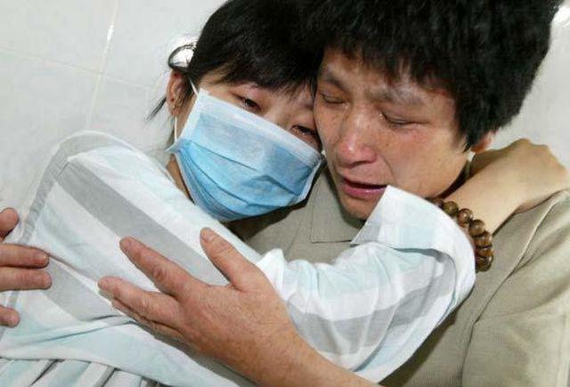 Cô gái 33 tuổi qua đời vì bị ung thư do mắc sai lầm khi chữa táo bón-2