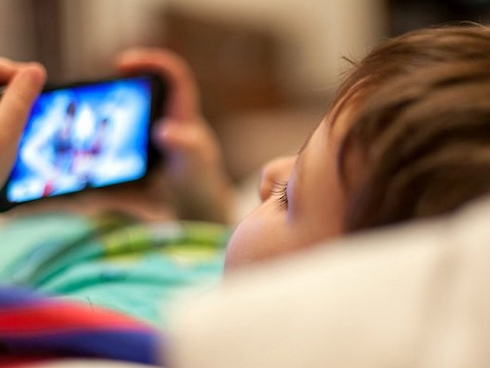 Con trai khắc mã QR lên bia mộ cha để kể về lịch sử hào hùng của ông-5