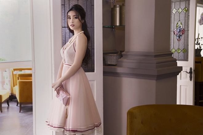 Sau nhiệm kỳ Hoa hậu, Đỗ Mỹ Linh khoe thần thái rạng ngời trong bộ ảnh mới-3