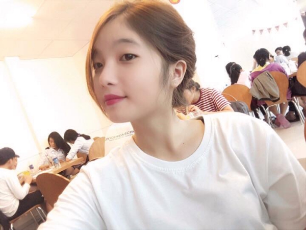 Nữ sinh học viện hàng không xinh đẹp và tài năng như thế nào?-12