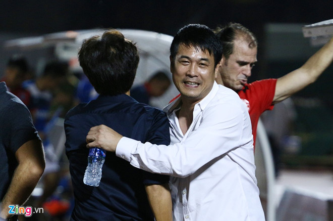 CLB TP.HCM sốc trước thông tin sa thải HLV Miura-1