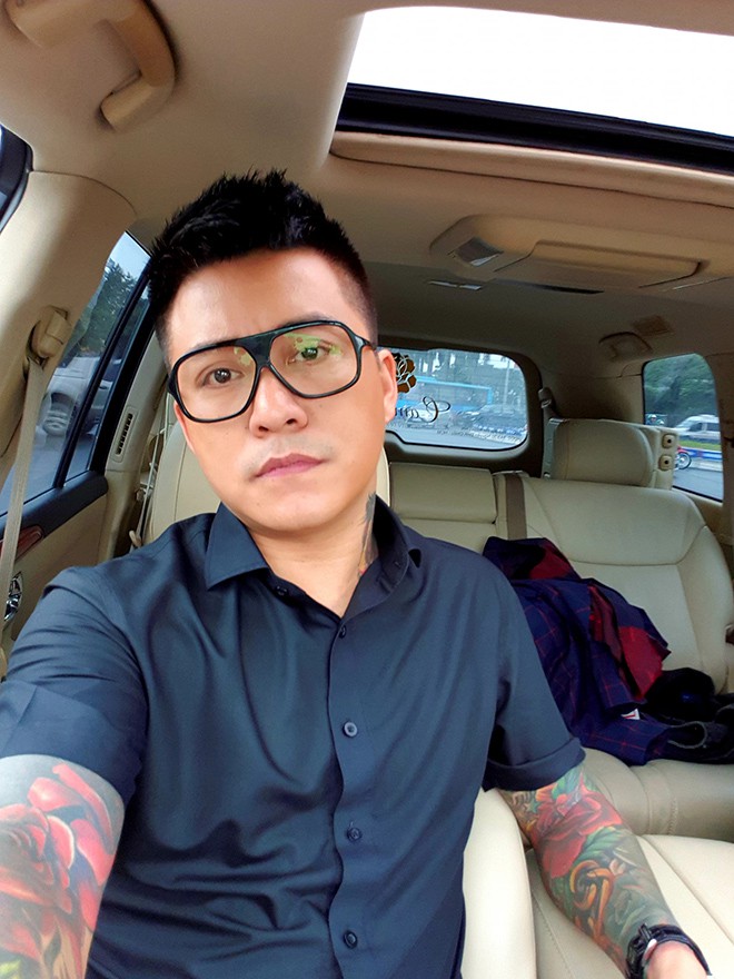 Tuấn Hưng xuất hiện với vẻ mặt buồn bã, tiết lộ tình hình sức khỏe và khẳng định con tim còn nguyên nỗi đau-1