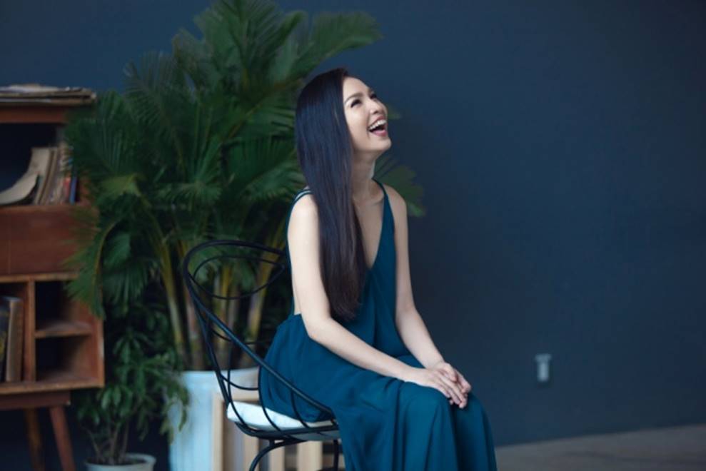 Đã bước sang hàng U40, Hiền Thục vẫn trẻ trung và thanh xuân hơn gái 18-12