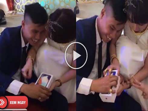 Quà cưới bất ngờ của hội bạn thân thích đùa: Tặng nguyên bộ… xoong nồi như thập niên 80-4