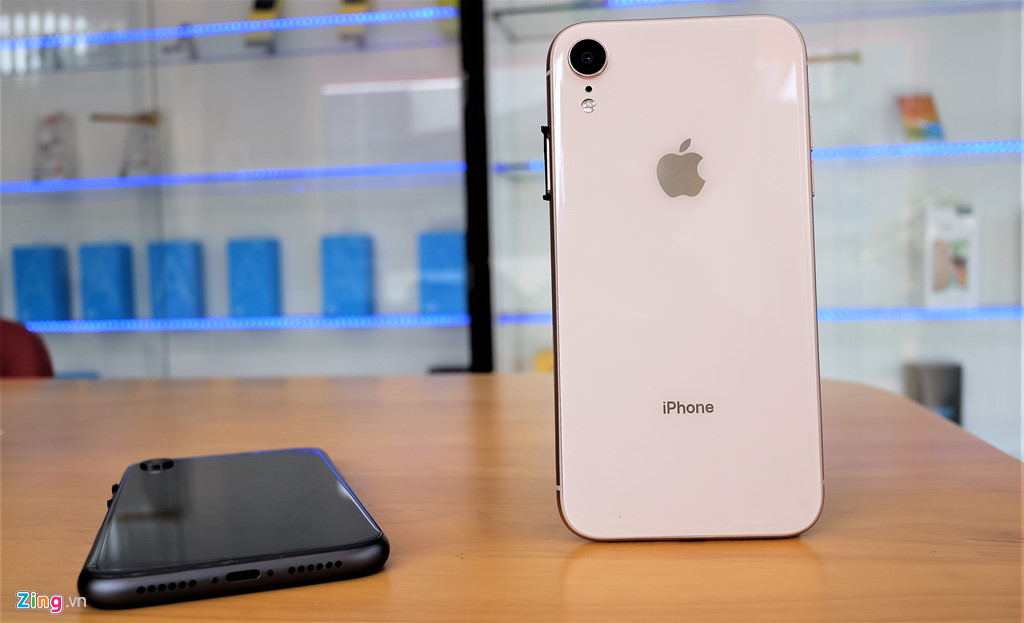 iPhone XR chưa mở bán nhưng hàng nhái đã xuất hiện tại VN-10