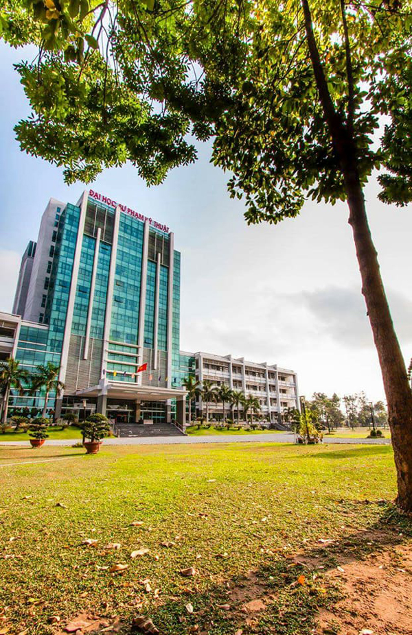 Trường ĐH có Hoa hậu Trần Tiểu Vy là sinh viên vừa buộc hơn 400 người phải thôi học-2