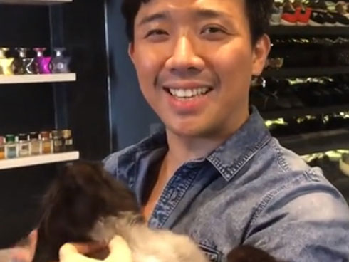 Đệ nhất nghiện mặc đồ đôi với vợ đích thị là Trấn Thành, đến màu son môi cũng bắt chước-13