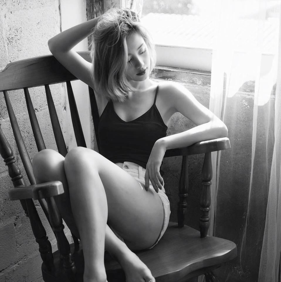 Hotgirl trà sữa Jun Vũ lột xác sexy-8