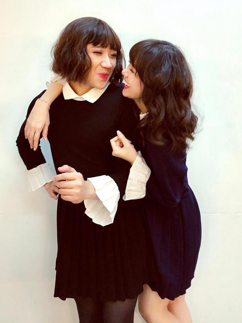 Đệ nhất nghiện mặc đồ đôi với vợ đích thị là Trấn Thành, đến màu son môi cũng bắt chước-1