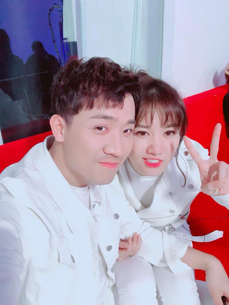 Đệ nhất nghiện mặc đồ đôi với vợ đích thị là Trấn Thành, đến màu son môi cũng bắt chước-10