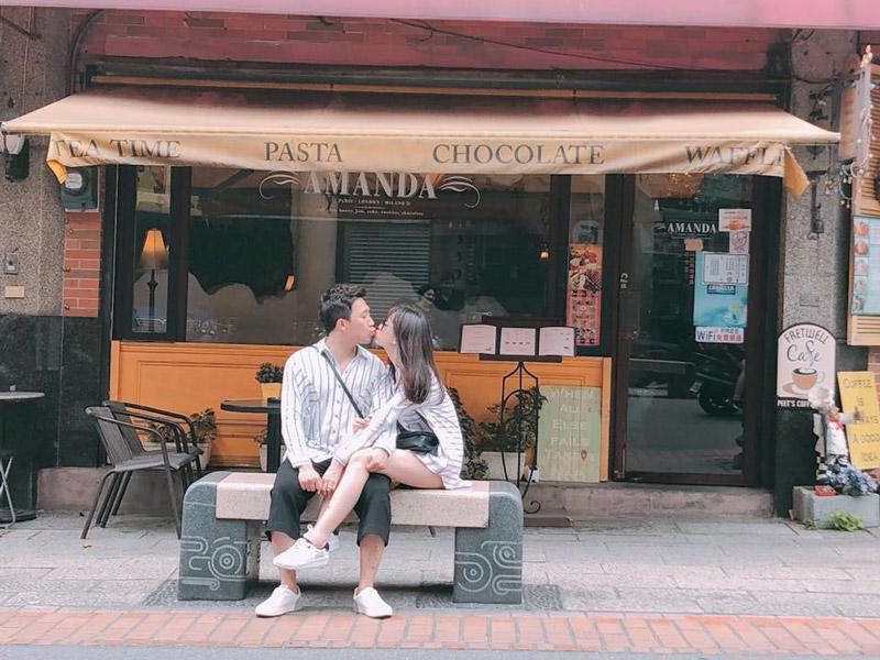 Đệ nhất nghiện mặc đồ đôi với vợ đích thị là Trấn Thành, đến màu son môi cũng bắt chước-3